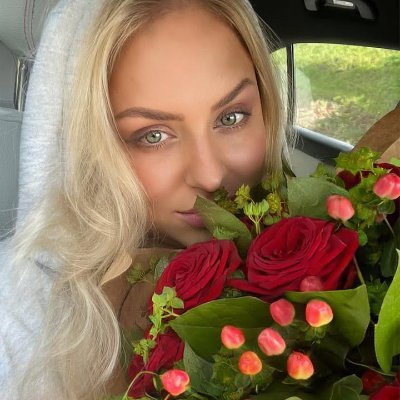 Look inside, feel your soul. Dreams may be hard to achieve, but don't let anyone steal your dreams
Seeking more truth, travel ✈️|
🚫 Porn, gift card request