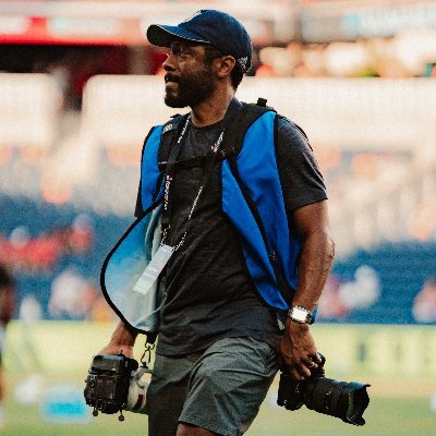 Senior Club Photographer for @stlcitysc 📸 Dad, football (⚽️) fan, and storyteller living and working in STL👊🏾
He/him, opinions are my own