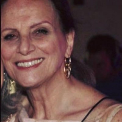 carmellamf's profile picture. Católica, conservadora de direita,. Esquerdistas sofrem das faculdades mentais