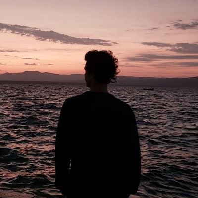 doulovera's profile picture. I am a young web developer 👨‍💻. Future Systems Engineer. 
I love creating things and learning every day.