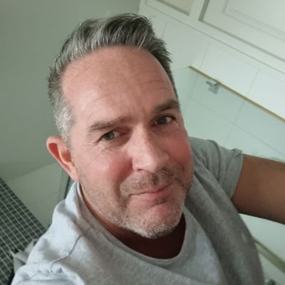 Survived the summer of '69 / Dad of 2 / financial/ facethefacts/ tellthetruththanweneednocomplots/ #nieuwsinperspectief/ thetruthisouttherebutshallneverbefound