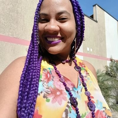 sou dona de um peito persistente.
bi/demi 🏳️🌈 ela/dela
