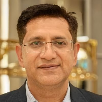 सृजन का बीज हूँ मिट्टी में ज़ाया हो नहीं सकता...