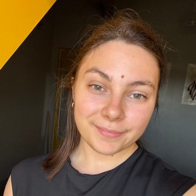 louleyyye's profile picture. 