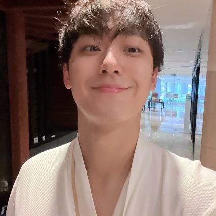 •내일 보자! 고마워요• 제가 이도현의 망나니. Mainly dedicated for @ldh_official ☀️frequently tweeting about lee dohyun☀️ co-founder : @leedohyunite.