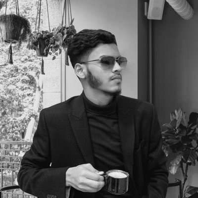 TheSujain's profile picture. ➔ I craft sleek, minimal, modern - logos & brand identities. ➔ Sharing my journey here.