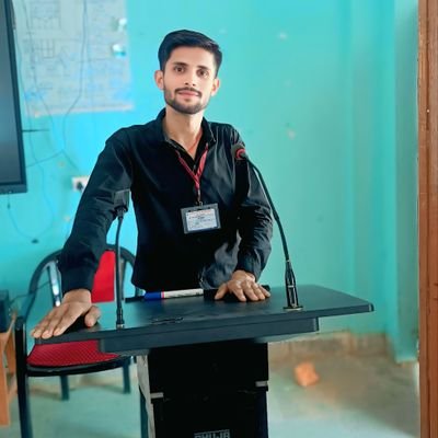 Abhishe40919789's profile picture. student/teacher