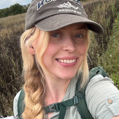 DPhil Biologist at @OxfordBiology (insect social evolution)👩🏼🎓 + Researcher in farmland pollinator ecology, GWCT🐝