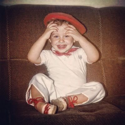 forrobota's profile picture. Reject modernity, embrace tradition.