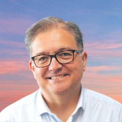 Persona inquieta en permanente proceso de reflexión y aprendizaje. Desarrollador de Negocio, Estrategia, Mk y Ventas. Profesor a veces y estudiante siempre.