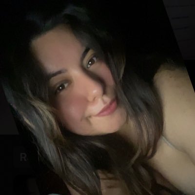 dayyanaaa_'s profile picture. dive in, take a breath