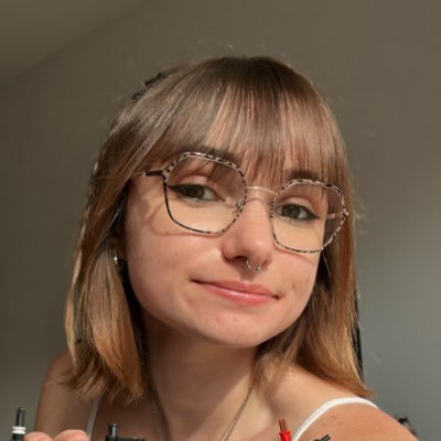 ✿ safe place / gaming / life ✿ pro : ribie@initcreator.com ✿ fondatrice @coeurenpeluche