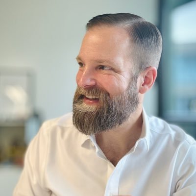 bch's profile picture. Co-CEO, @BursonGlobal, Germany | Global Communications 🌍, Growth mindset 🌱, Twin dad 👯, #Mainz05 ⚽️, he/him