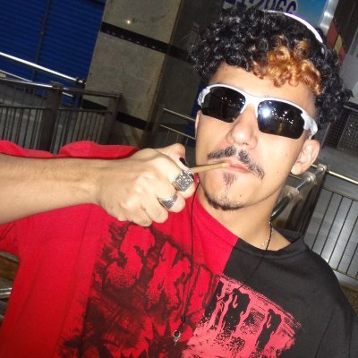 eucotoc0's profile picture. 🌕