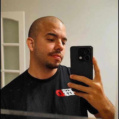 Creador de contenido de esos. Un poco Tryhard. 📸 https://t.co/e96Jq8Rc74 📩 canariojota@gmail.com