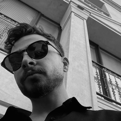 pllundererr's profile picture. Don't worry, don't cry, drink vodka and fly