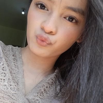 spotsflowers's profile picture. #studytwit #gapyear²⁵