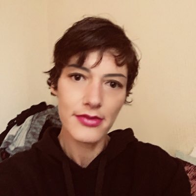 BPD/ADHD, Socialist, Trans supporter, Motown, BDSM Submissive. Living in a glass house on a dark island. I speak well but write badly.