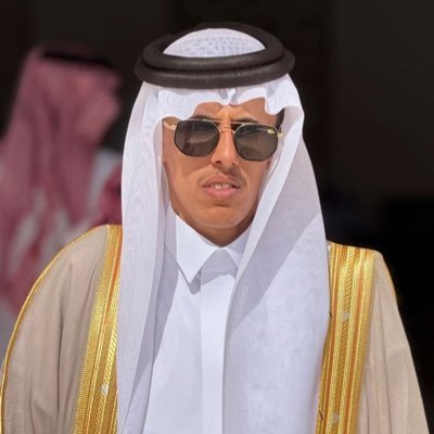 عزيزي المتابع ! احفظ اسمي جيداً . ذات يوم سيكون لي شأنٌ عظيم⚘#شاعر