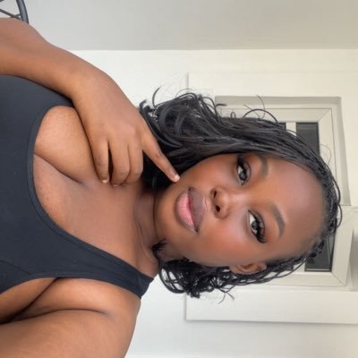 soft babe💸 || I’m addicted to chocolates. @shalomspag