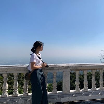 hyerijo_'s profile picture. write about tech/startups.