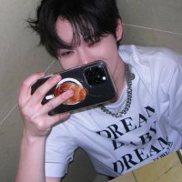 momo (@moca_lele_dream) 's Twitter Profile