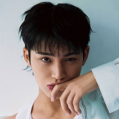 RP (1997) SVT ┆Kim민규 ─ Sexy man with dark room vibes, playing to press the button