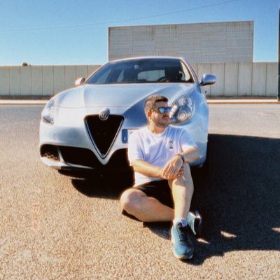 FranFreak_'s profile picture. Me encantan los videojuegos, friki del coleccionismo de cartas, mangas, figuras... 🎮📚💜
Paz mental 🧠🍃
Mi pasión ver series y películas 🎬🚬