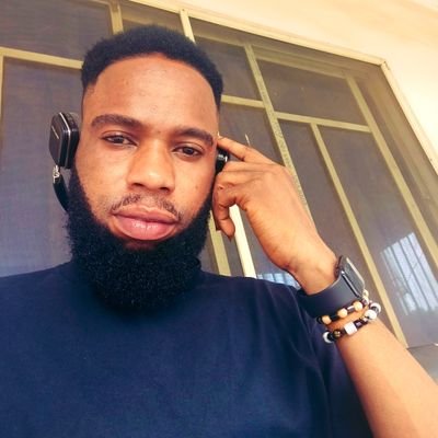 MUSIC ART || CONTENT CREATOR || WRITER || & BUSINESS MAN || CEO || PERFORMER || 🇳🇬🦍
LIVERPOOL ||. https://t.co/2CbQgnoOxW