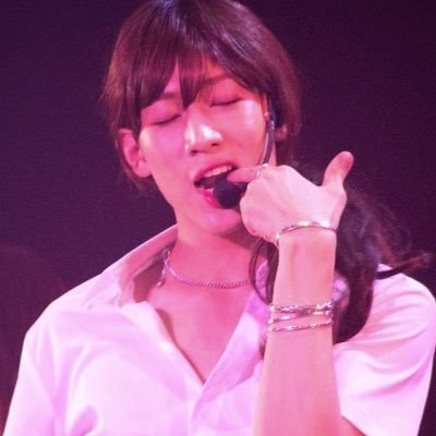 jackbamism's profile picture. that one lesbian who doesn’t play abt @bambam1a