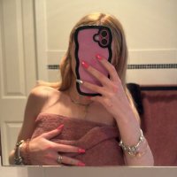 dumslut🤣 (@freakyslut692) 's Twitter Profile