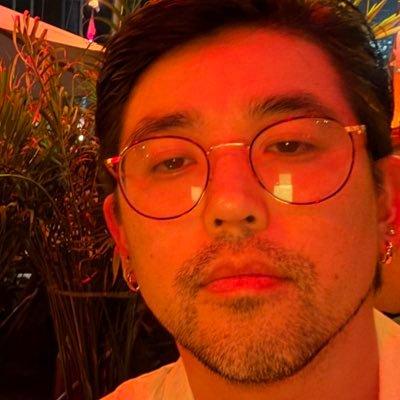 Brand Marketing Director @figma 🎨 🇹🇭🇰🇷🇺🇸💜ARMMMYYYYYYYYYYYYYYYY worked on @Twitter @TwitterAsians @giphy He/him