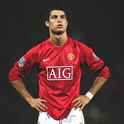 United For Life! ❤️ @ManUtd • Fan of @cristiano • Turn on Notis 🔔•Goal=2k Followers