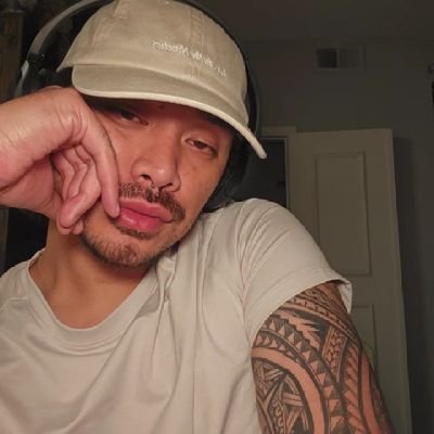NSFW. 🔞 30. Married&Open. 💍 Journeying to Polynesian Himbo. 🇼🇸🇹🇰 Sex+|HIV+/U|Healthy. ❤️ Enjoy the show. 🤤🥵😈