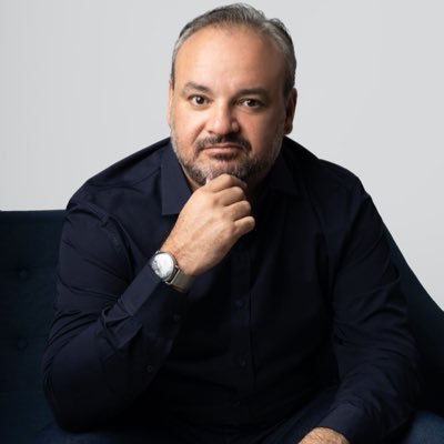 Empreendedor, publicitário, empresário, sommelier, produtor rural!
