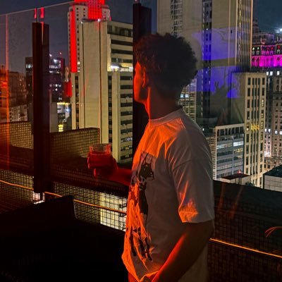 Mxtheusoliv's profile picture. performative tweets