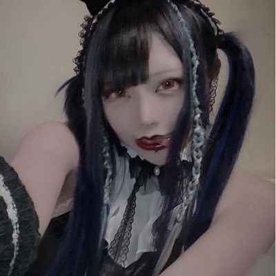 妖怪の類のモノ。身体改造や呪物等のものが好きです。pierce / tattoo / fetish / horror🥀会える @SM_Guernica 欲し芋 https://t.co/KTQNJv8cBX 日常@_suicide404