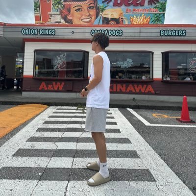 KxFjuXYWkEhsctJ's profile picture. (21)