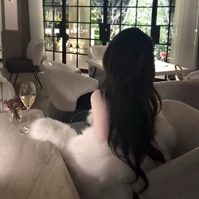 lts27_'s profile picture. アイドル ご飯 美容 服 旅行 🖤