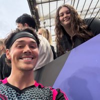 sophie (fan acc) IPHIS DAY 🫶🏻 (@sunkinstick) 's Twitter Profile
