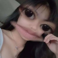 Yvonne (@yvonne07___) 's Twitter Profile