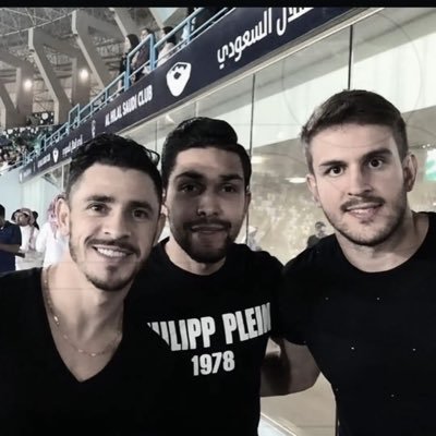 ccccccc2v's profile picture. جعل م يبقى سوى ضحكة أمي 🩶 | #culé