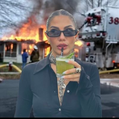 EkraaM12303's profile picture. 