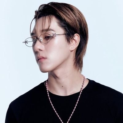 rozedoff_'s profile picture. ☆₊‧.°.⋆williamest ~ skynani⋆.°.‧₊☆