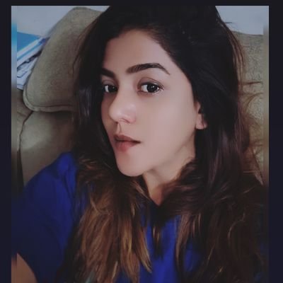 Edupreneur| Aspiring Podcaster
📈 Options Trader #Nifty #Sensex🧠Dark Psychology & Human Behavior
📖 Dostoevsky, Kafka & Rumi Lover | 📝 Writes Poem & Quotes