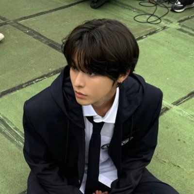 chaotic k-ent multifandom space • fub free • rt heavy! • minor and homophobic dni ⛔️