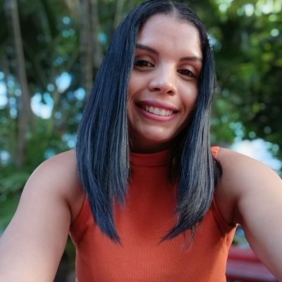 Advogada ⚖️
Professora de Língua Portuguesa 🧑🏾🏫
Pesquisadora das Ciências Criminais 📚