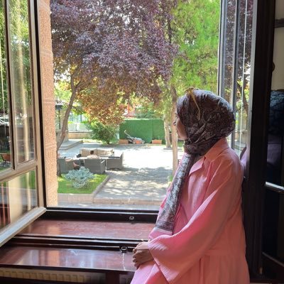 _husna_99's profile picture. Yakınçağ Tarihi Master             
                                                                         
Born to make history 🖋️