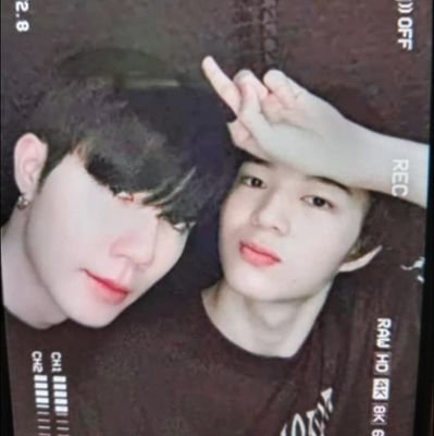 เมนคู่ @CwrNew @zee_pruk 🧡💙
#ZeeNuNew #NanaNu #ซนซน #Zunshine🐱🐶🐳