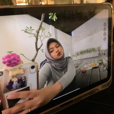 devitsides's profile picture. 